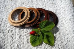 Ramka drewniana pod gniazdko